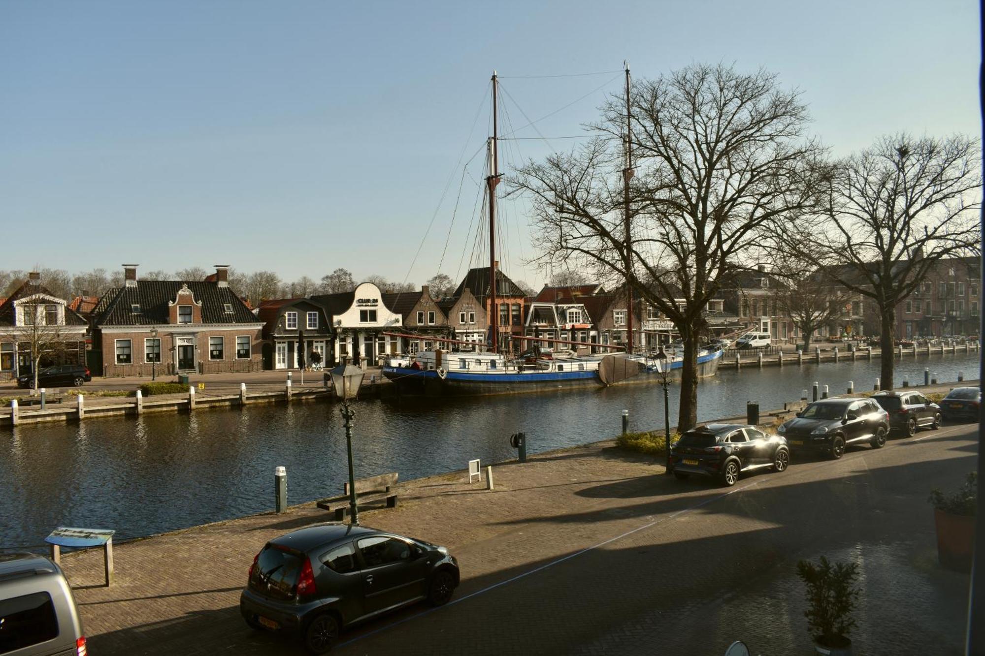 Logies Langestreek Lemmer Buitenkant foto